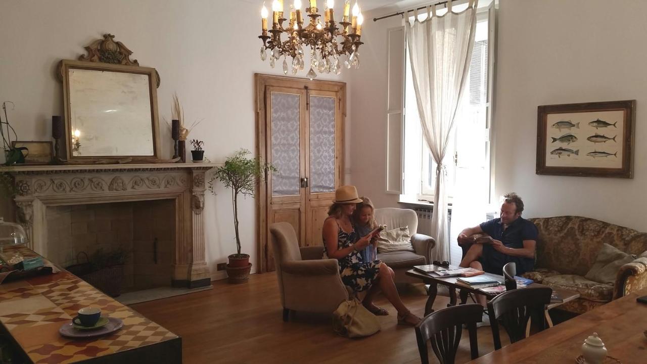 Bed and Breakfast Le Stanze Di Sara Турин Экстерьер фото